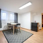 Space Comfort Bis Zu 5 Personen Lejlighed